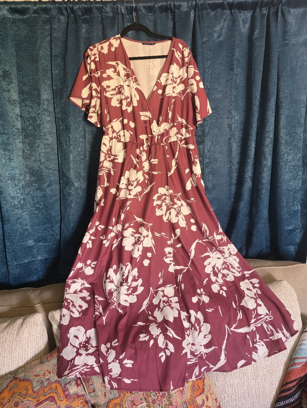 BloomChic Mauve and White Floral Maxi Dress